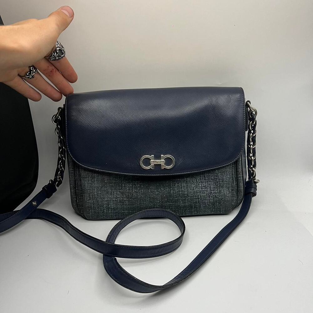 Salvatore ferragamo gancini shoulder